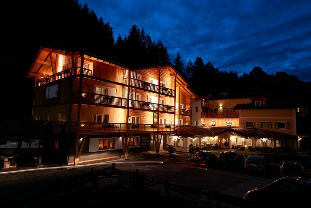Valacia Hotel Pozza di Fassa