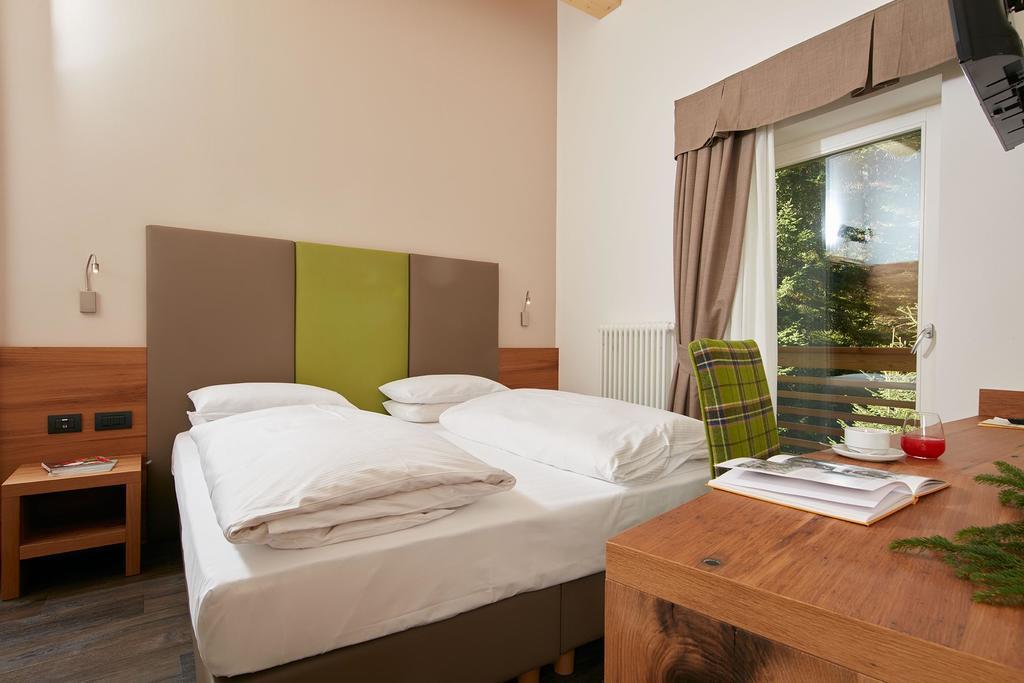 Hotel Valacia 4*